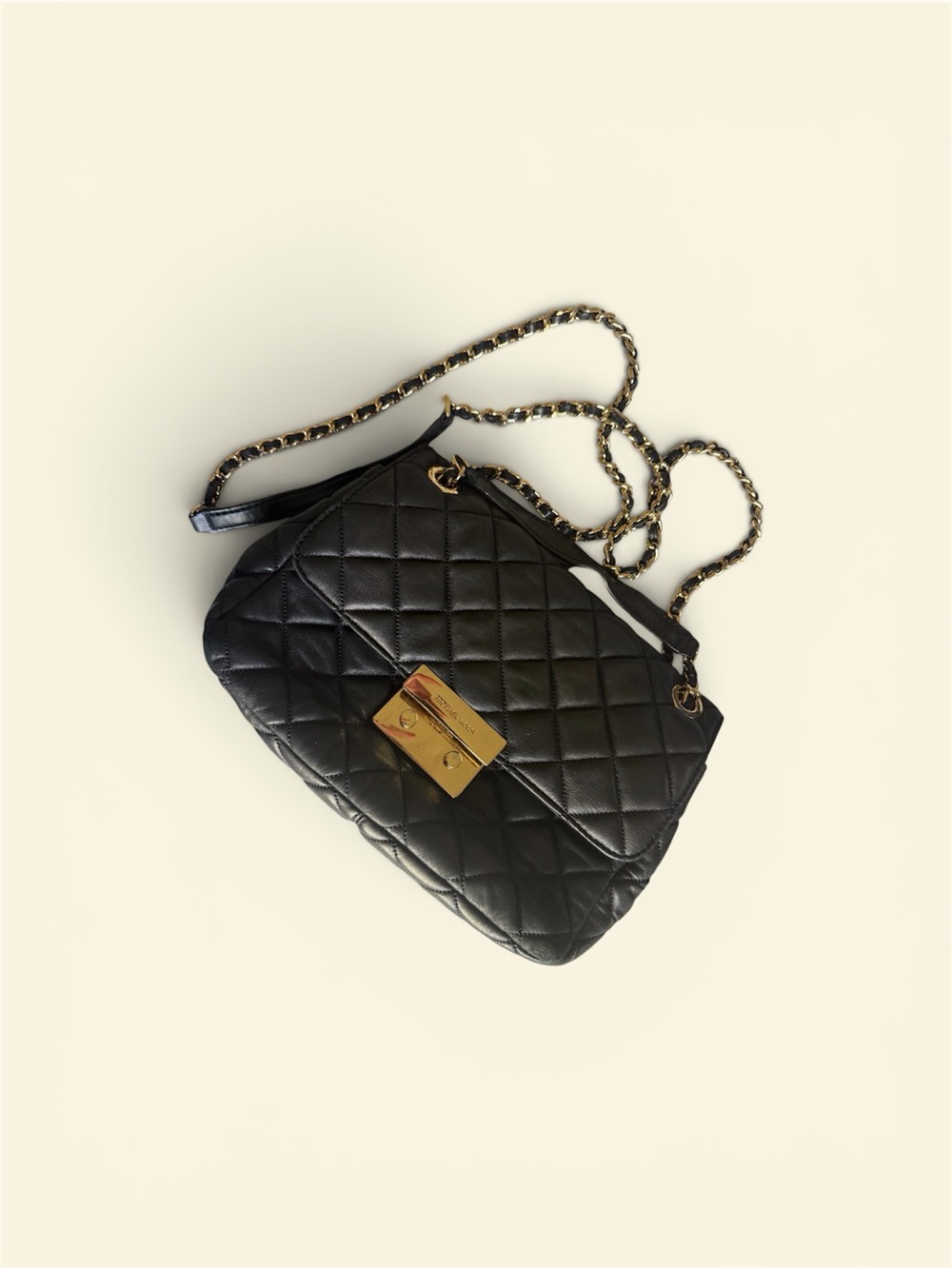 ✨ Michael Kors Black Vegan Leather Crossbody – Minimalist & Lightweight